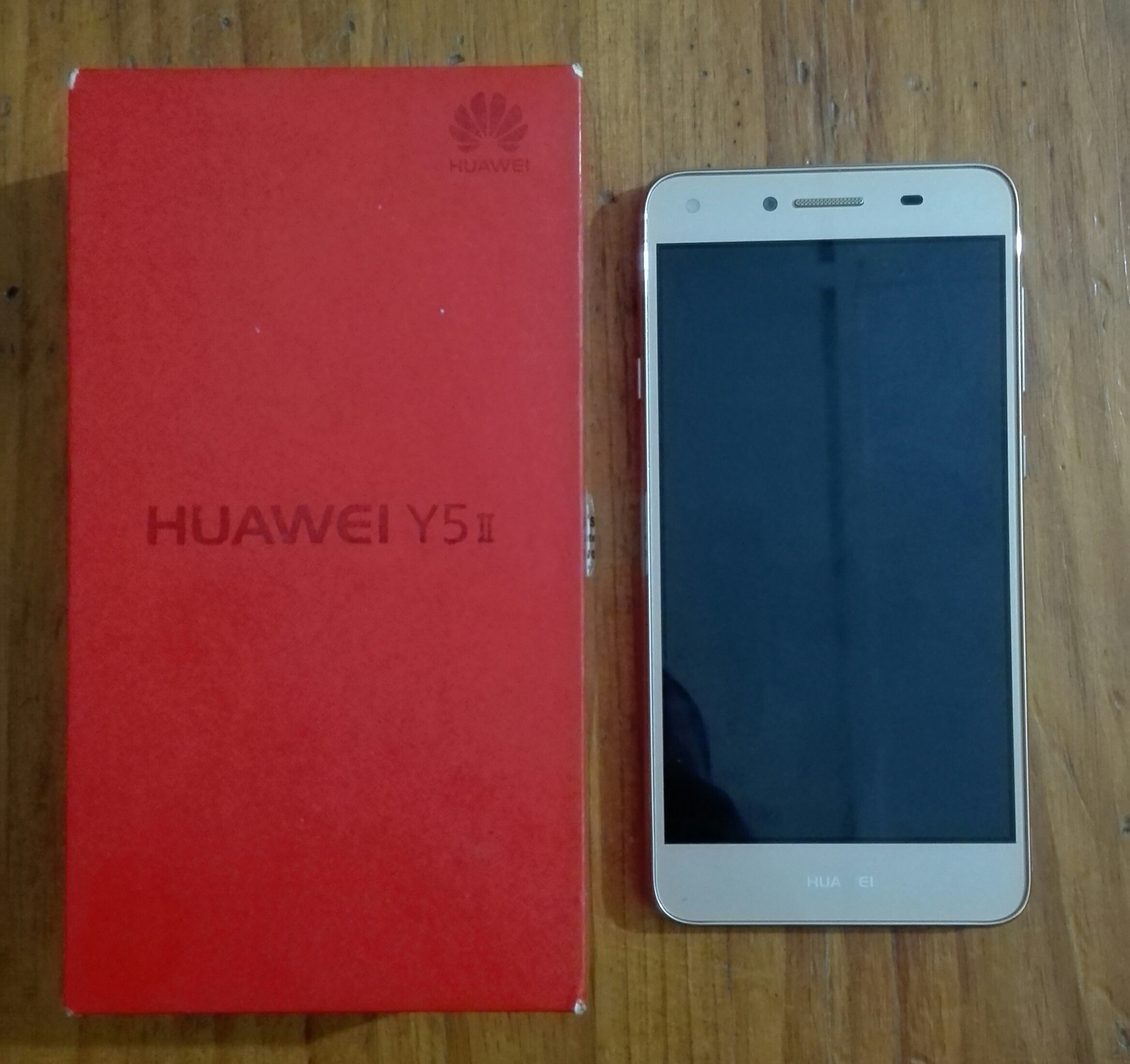 Huawei Y5 II   Huawei Y5 II - смартфон начального уровня, выпущенный на рынок в июне 2016 года
